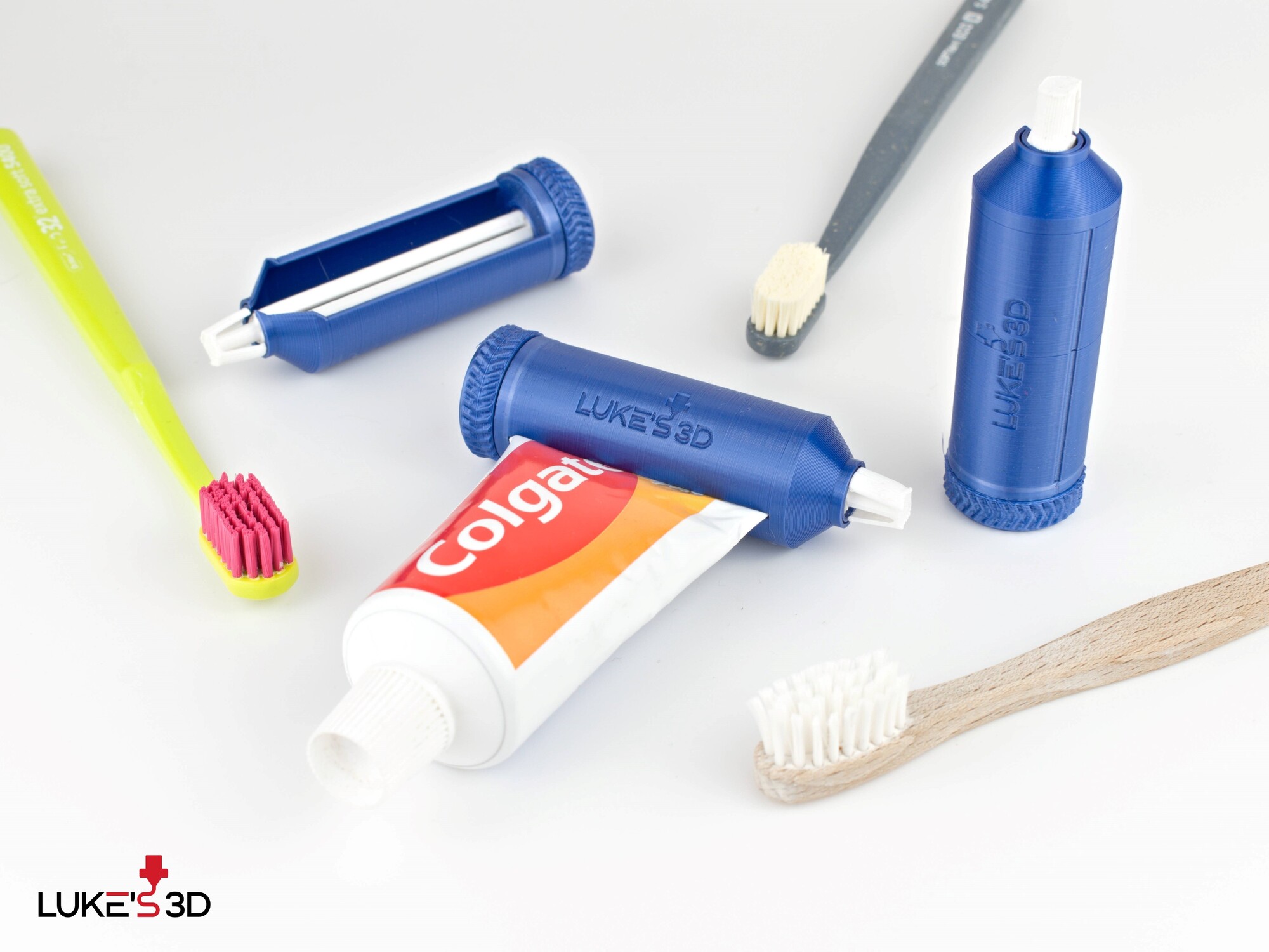 Ratchet toothpaste tube squeezer
