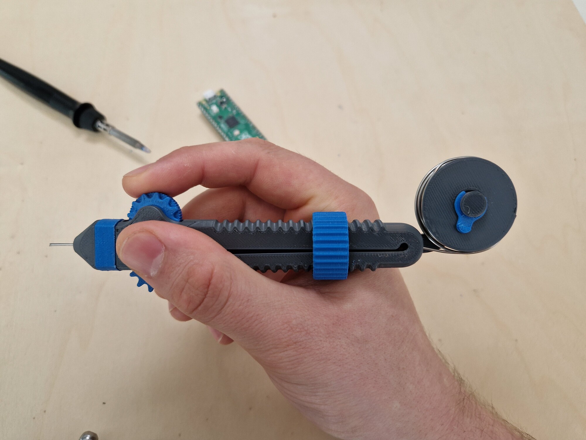 Solder Scroll - Ergonomic, Adjustable Solder Tool