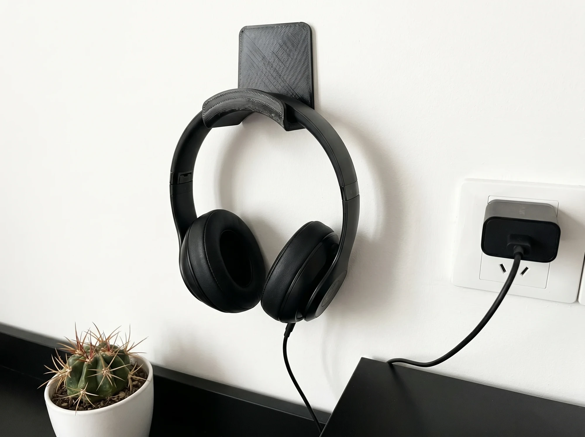 Wall Mounted Headphone Hanger